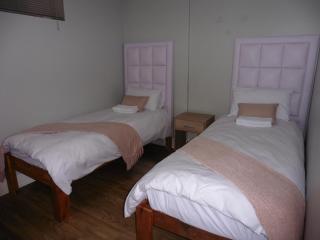 Windhoek Comfort 2Bedroom Self Catering Apartment - 7
