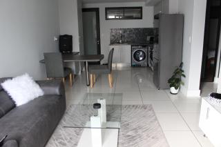 Windhoek Comfort 2Bedroom Self Catering Apartment - 8