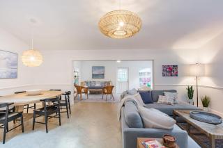 Coastal Getaway minutes from Siesta Key Beach - 9