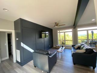 Lake & Mountain Views every room in the house! - 8