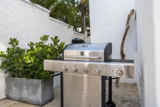 Ocean Park 3BD 3BA Poo Walk to beach -Santorini689 - 7