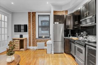 Modern 2BR with Private Garden In Gramercy Park - 8