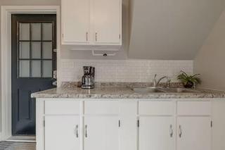 Riverside Hideaway just outside of downtown Cincy - 7