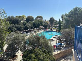 Modern Apt in Paphos Port - pool & 50 m to the sea - 0