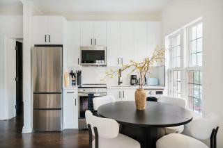 Fifth-2A I Brand New 2BR Heart of Greenwich village - 4