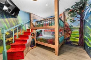 Mickey's Island Escape - 6 Bedroom with Pool Slide villa - 5