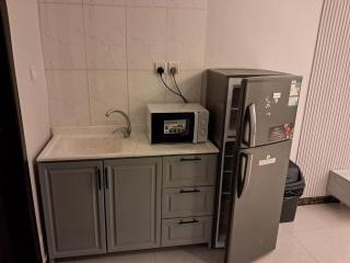LP73B Stylish 1BR-Studio Units In Al Nasim - 1
