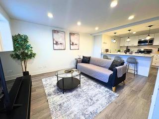 Stylish 1BR with Laundry In-unit - Aberdeen G - 0