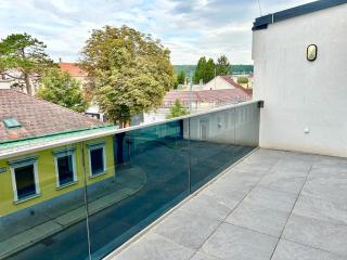 90 m2 Apartment with 2 Balconies & Free Parking - 5