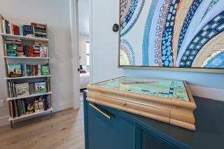 Downtown Luxury Villa Hot Tub Walk To Lake - 9