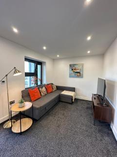 Bright & Spacious Apartment with large balcony and free parking - Moffat - 2