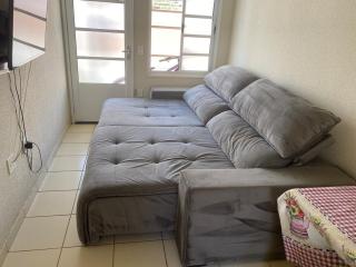 Casa com Piscina dois quartos com ar um banheiro - 0