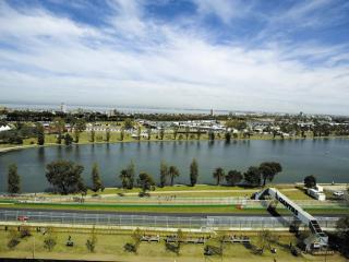 IN1103-1 BR Modern Apartment in Vibrant Southbank - Melbourne - 8