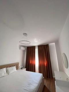 Durres Beach Renovated Apartment - 4