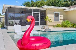 Resort-Style Heated Pool Home - 5 Mins to Beaches - 7