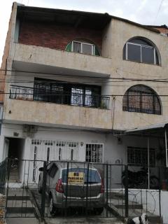 Habitaciones acogedoras en ambiente familiar al norte de Medellín - Bello - 0