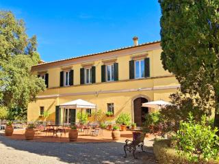 Spacious Holiday Home in Radicofani - 0