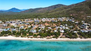 "Tranquillity by the Sea" your Hideaway Bay Holiday Rental-Whitsundays - 2