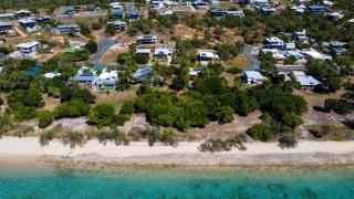 "Tranquillity by the Sea" your Hideaway Bay Holiday Rental-Whitsundays - 1
