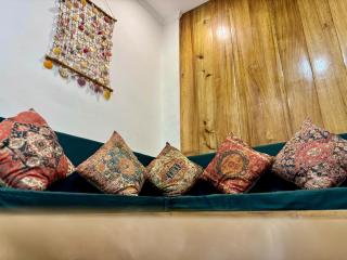 Araw Boutique - 8
