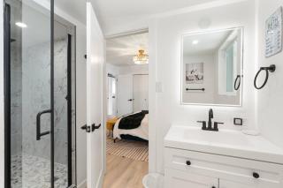 2 BR House, Pool, Hot Tub, 15 min Barrett Jackson! - 1
