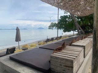 Prince John Beachfront Eco Bungalows and Restaurant - 7