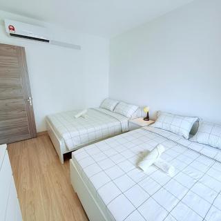 Regalia 2B1R 8pax Condo Forest City GB H-1902 - Gua Sai - 8