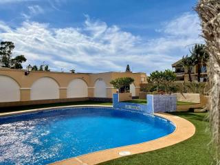 Seaside Flat with Shared Pool - 3
