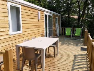 Mobil home 6 pers PMR avec terrasse à Chaillé-les-Marais - API-1-52-343 - 6