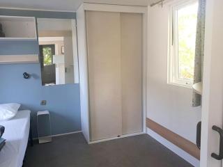 Mobil home 6 pers PMR avec terrasse à Chaillé-les-Marais - API-1-52-343 - 4