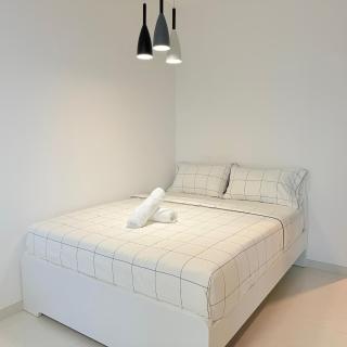 Regalia 2B1R 5pax Condo Forest City GB A-1402 - Gelang Patah - 9