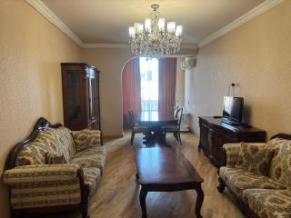 Comfort 2-Bedroom Stay in Central Yerevan - 0