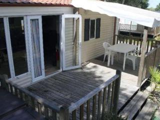 Mobil-home avec terrasse pour 7 personnes - API-1-52-524 - 8