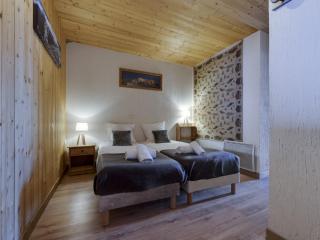 Appartement triplex 12 pers, sud, proche pistes et centre - FR-1-690-35 - 2