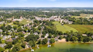 BoatHouse Rock Lake HotTub Pet-Friendly - Lake Mills - 1