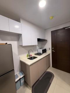 38th Park Avenue Condo - 4