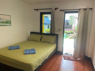 Lonely Beach Pool Resort - 0