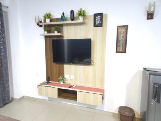 K D Luxury Studio - Ghaziabad - 8