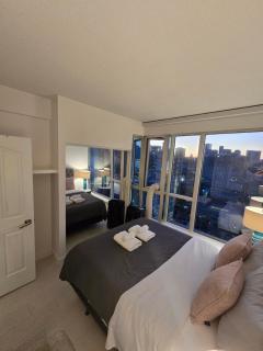 Penthouse Panorama, Ocean, City & Mountain Views - Vancouver - 1