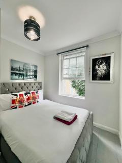 3 Bedrooms Flat Next to King Cross - 0