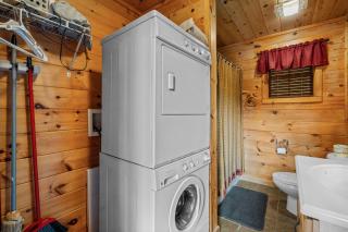 Caught Ya Peek'n Cabin - McCookville - 1