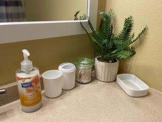 Cozy Haven Home Away from Home - 7