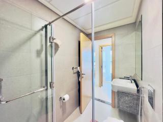 Modern 2BR Radiant Blvd Reem - 5