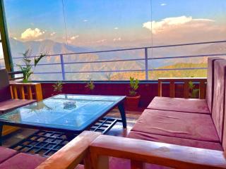 Hilltop Haven With Scenic Mountain View - 1