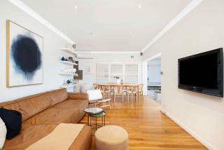 Beach-Front Apartments - 6