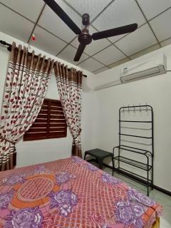 Shara HomeStay - Trincomalee - 6