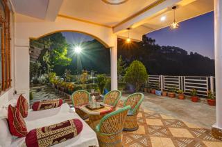 Hill View 2BHK Homestay with Garden - 2 Bedrooms with Living room Kitchen and 2 Washrooms - Nainital - 4