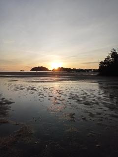 At The Beach - Kaôh Rŭng (1) - 0