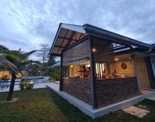 Alai Damai Private Villa 9 rooms 8 Baths 27 Pax - 6