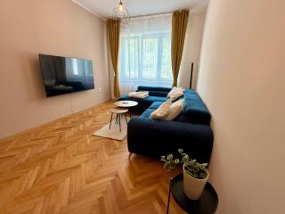 Ravine Apartments - Parking - 2